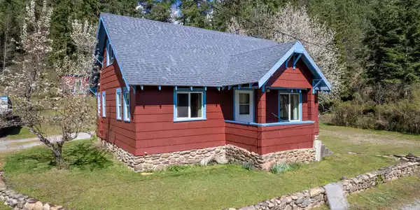 Image 2: 005-204NucholsGulchRoad-Osburn-ID-83849-