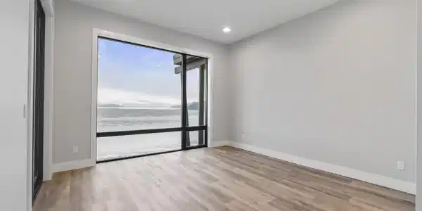 Image 2: 802-Sandpoint-Ave-#8404-5537