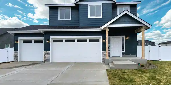 2711 E Cinder Ave.