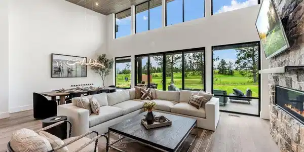 Image 4: Great Room