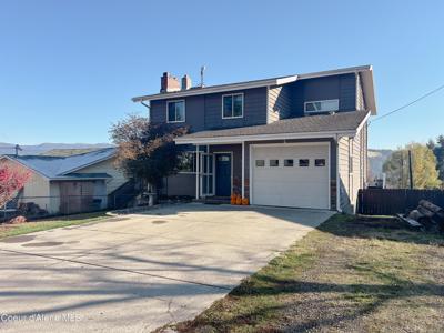 1118 S 4th St