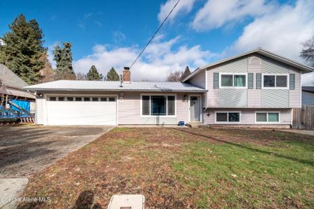 1011 E Gilbert Ave