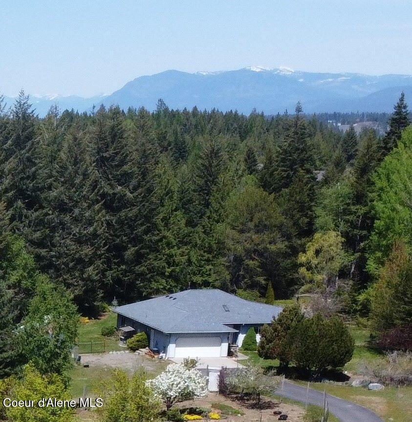 Image 3: BS house