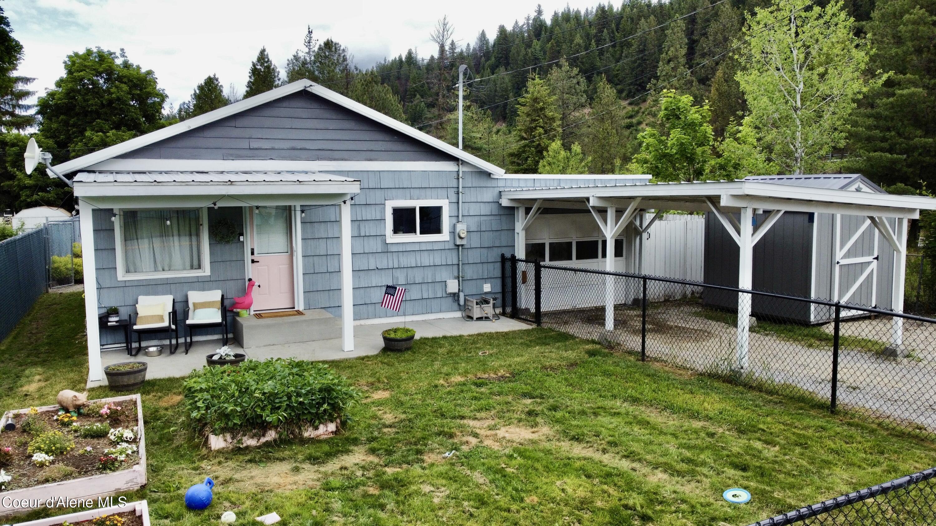 Image 1: Front of Home