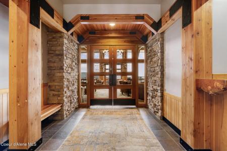 124 Village Ln Unit #108