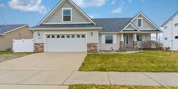 8703 N Courcelles Pkwy
