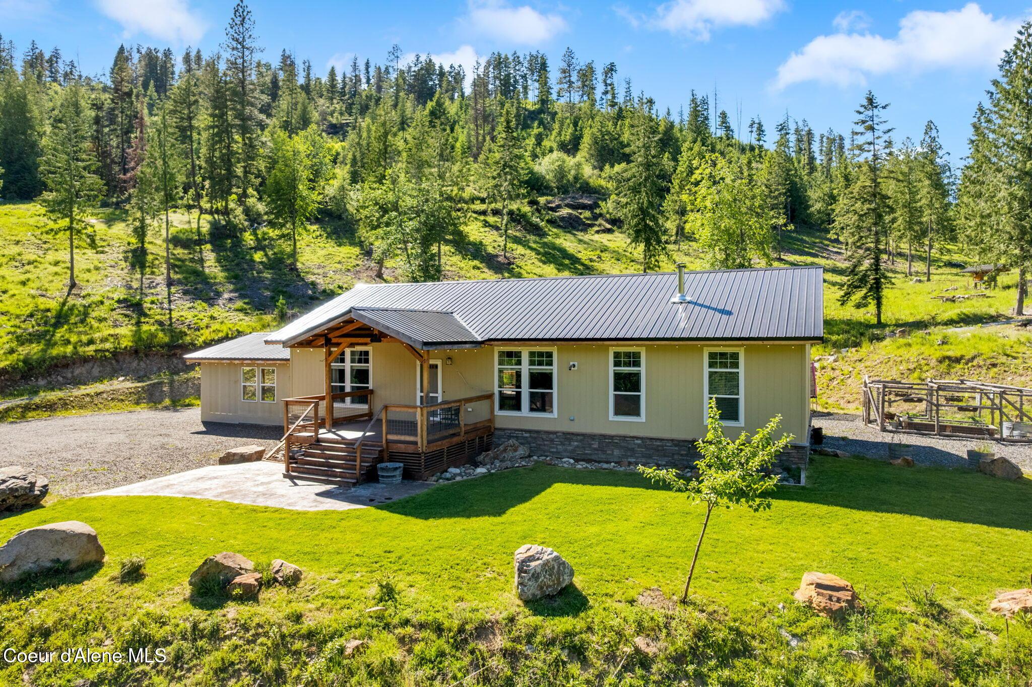Image 2: 1-web-or-mls-1446 Sagle Creek-1