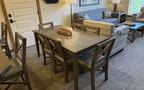 Image 4: living dining
