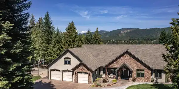 3951 Old Priest River Rd