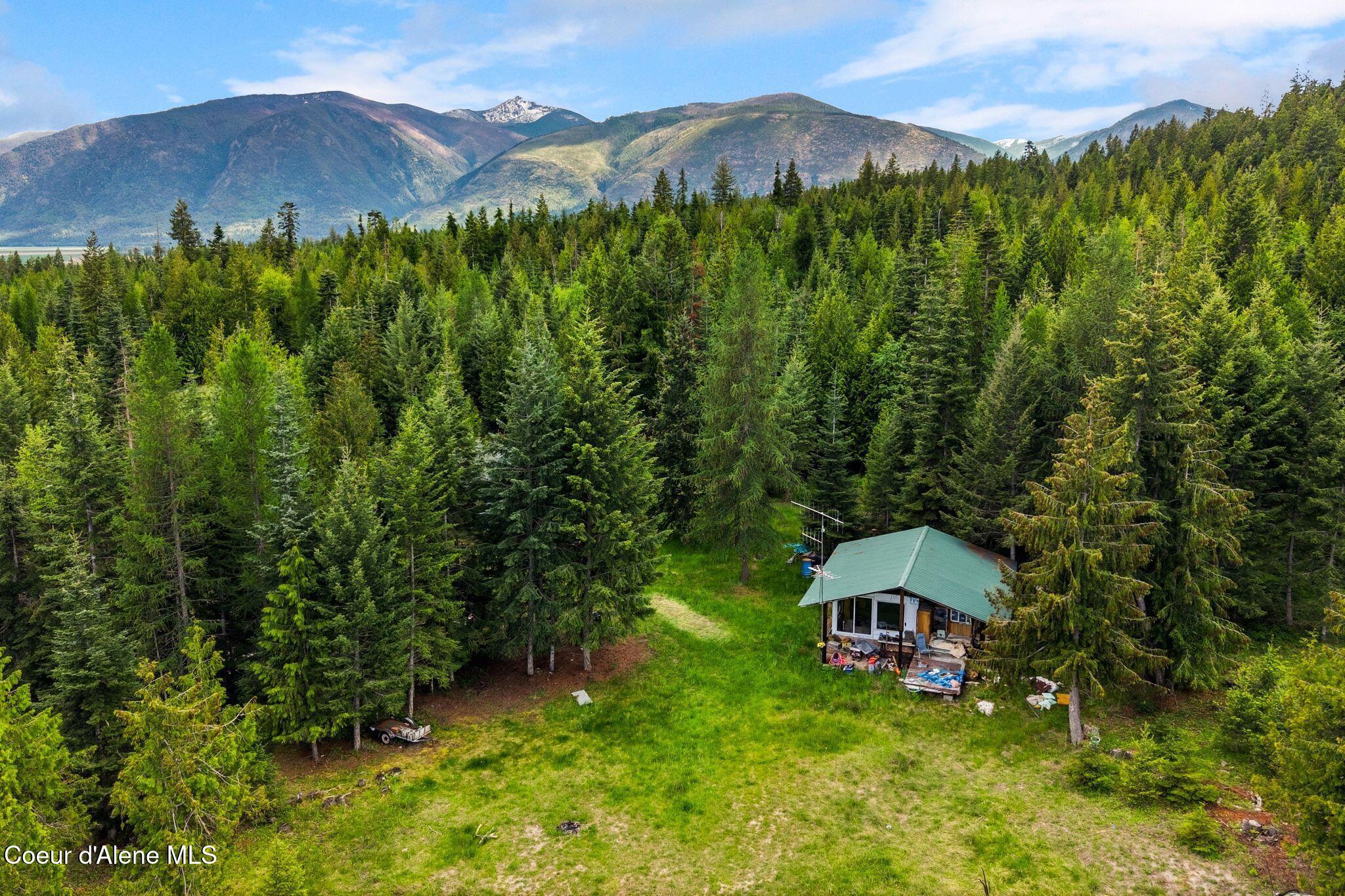 Image 3: Cabin Main build site