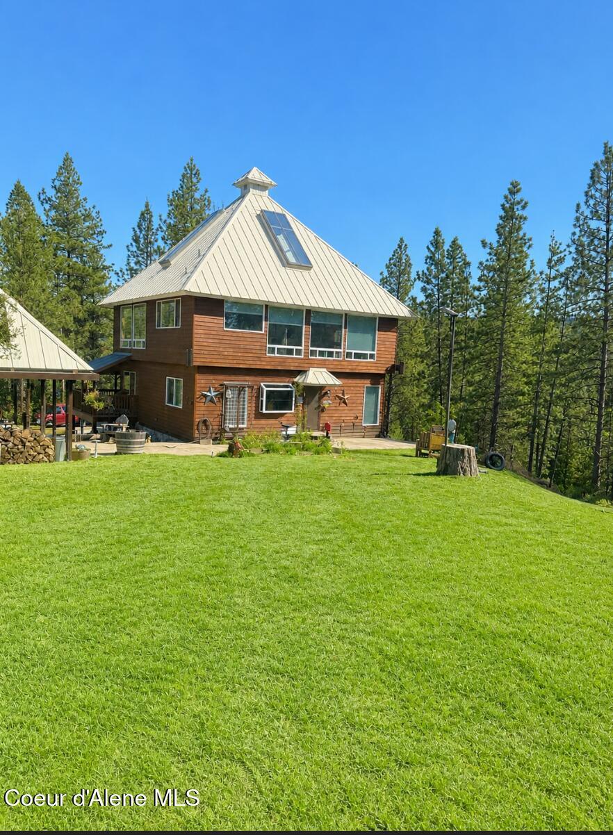 Image 4: Back Yard Paradise