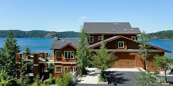 Image 3: Captivating Views 4,100+ sqft