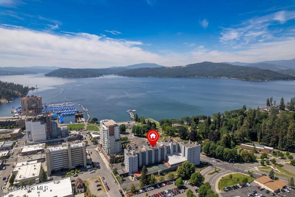 Image 2: Downtown Coeur d' Alene, Idaho