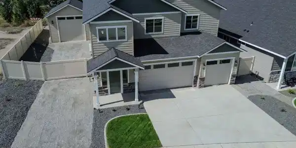 Image 2: Drones-1