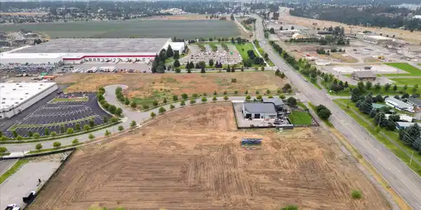 Image 4: 025-2087 W Seltice Way
