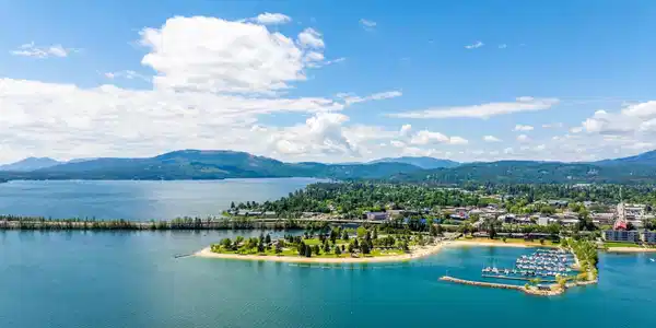 Image 3: Sandpoint City Beach