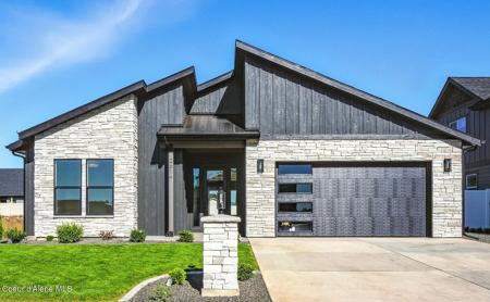 2614 E Salvation Ct
