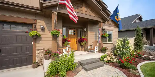 Image 2: Custom Stone Entry