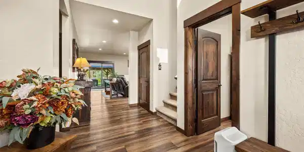 Image 4: Main Floor Bedroom or Office