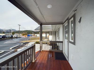 140 Railroad Ave Unit #4