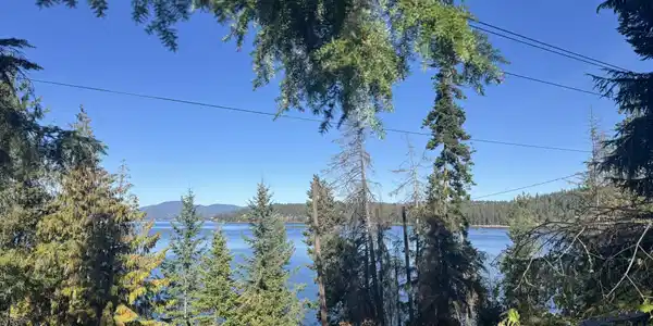 Image 4: Lake view