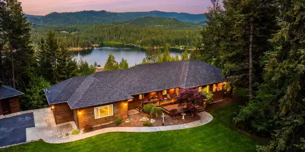 37371 E HAYDEN LAKE RD