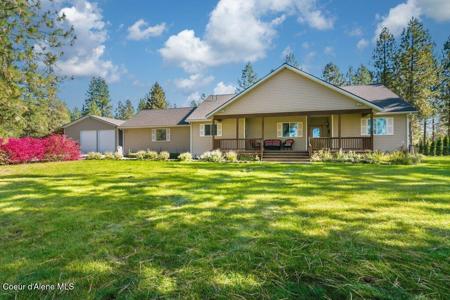 4308 E Rosemont Dr