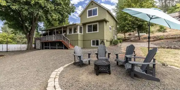 Image 2: Back of Home