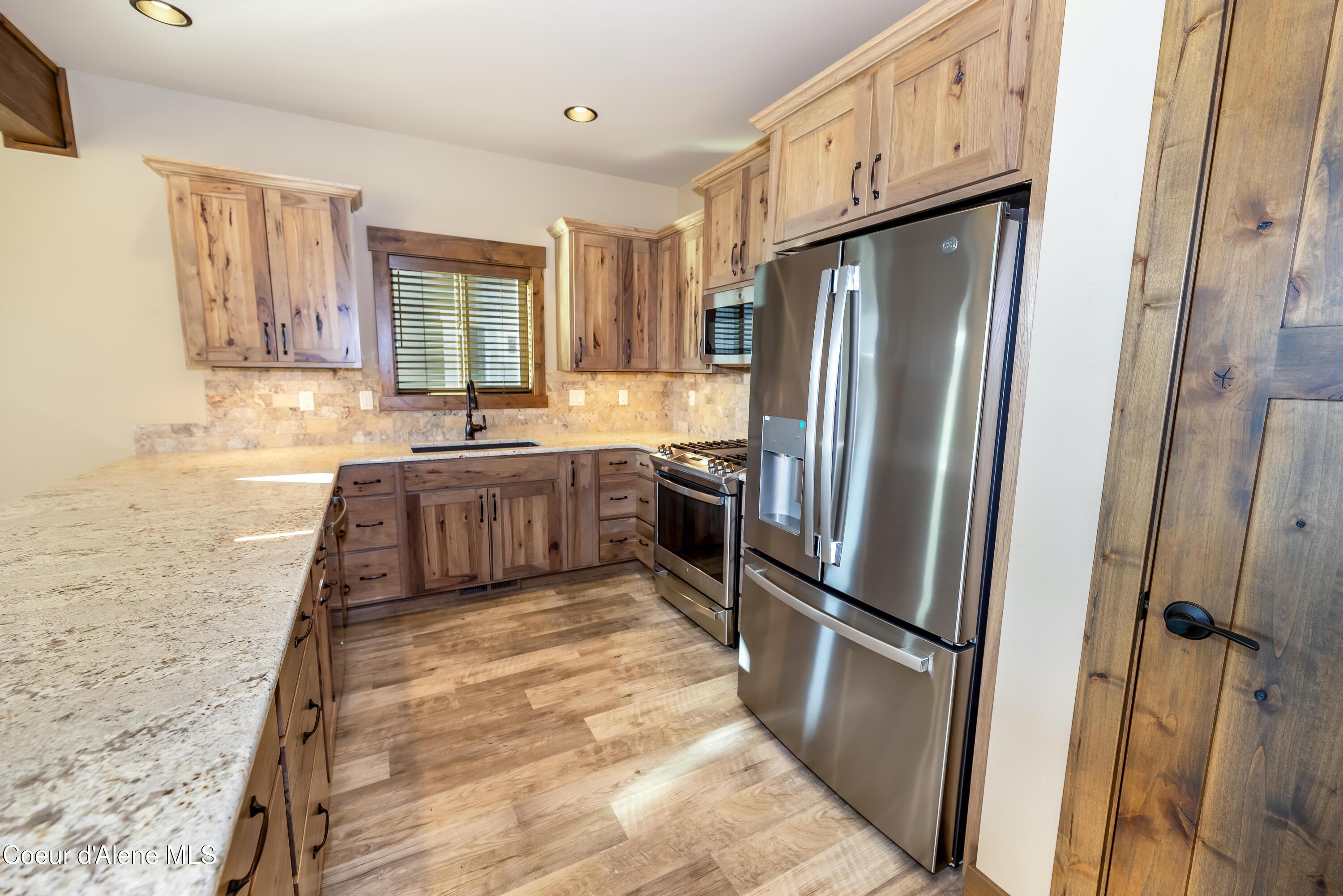 Image 4: Granite:Stainless Steel