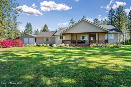 4308 E Rosemont Dr