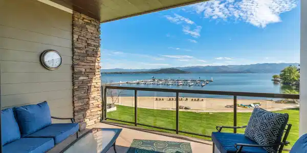 402 Sandpoint Ave #222