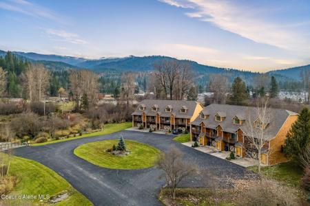 3 Elsie Peak Court Unit 3