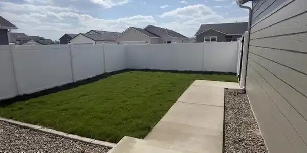 Image 4: 5376 Aquila - Fenced Rear Yard