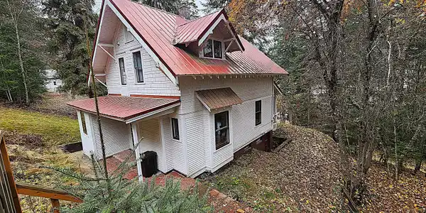 422 High St.