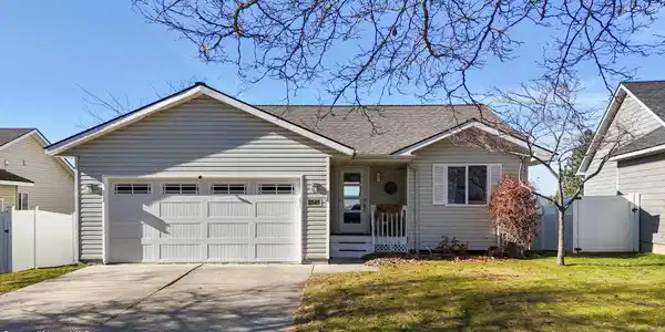 1345 N Kaniksu ST