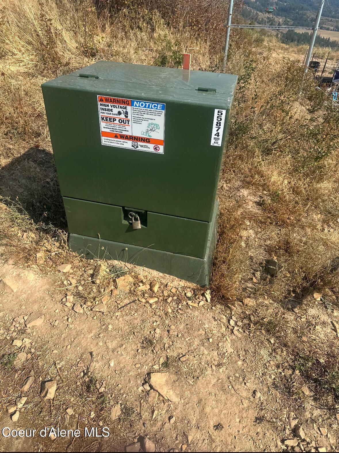 Image 4: Power in road