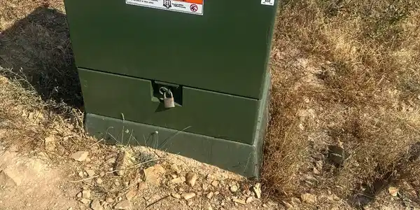 Image 4: Power in road