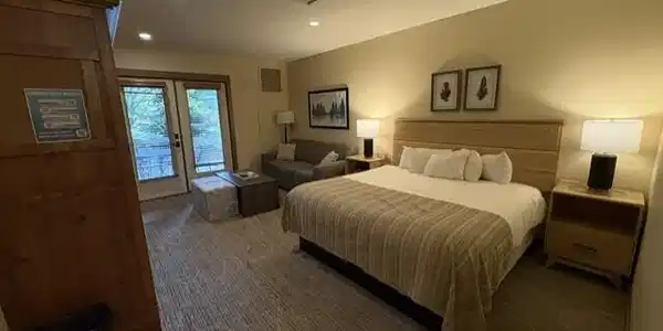 Image 3: living area2