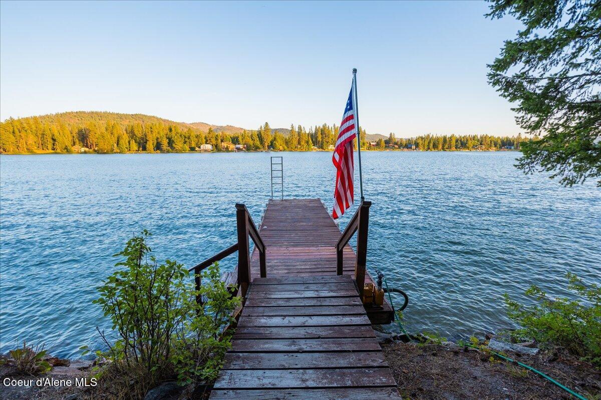 Image 3: Dock