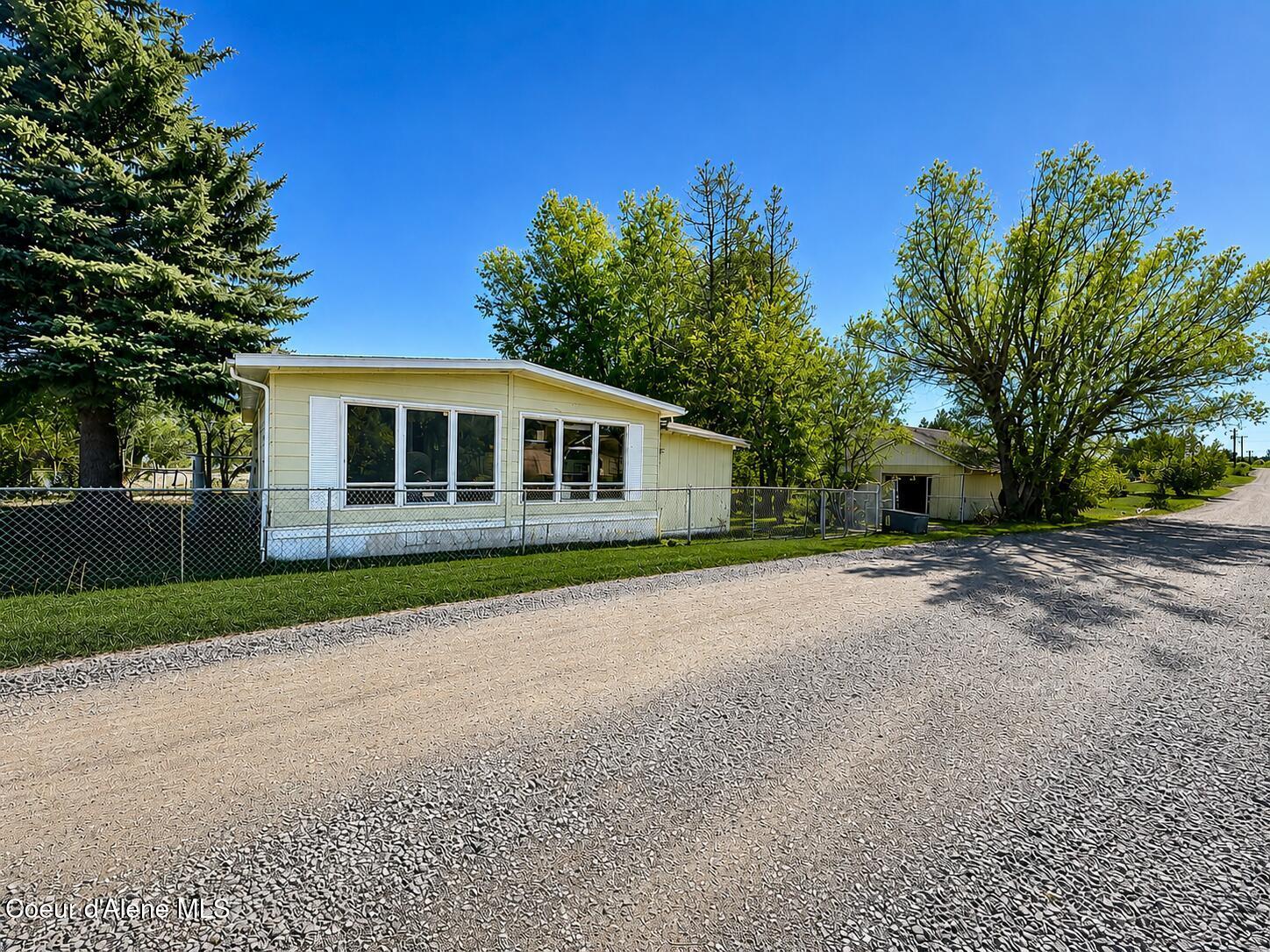 Image 1: Investment or 1st Home