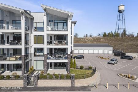 447 W WATERSIDE DR Unit #305
