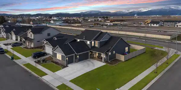 3366 N Cyprus Fox LOOP