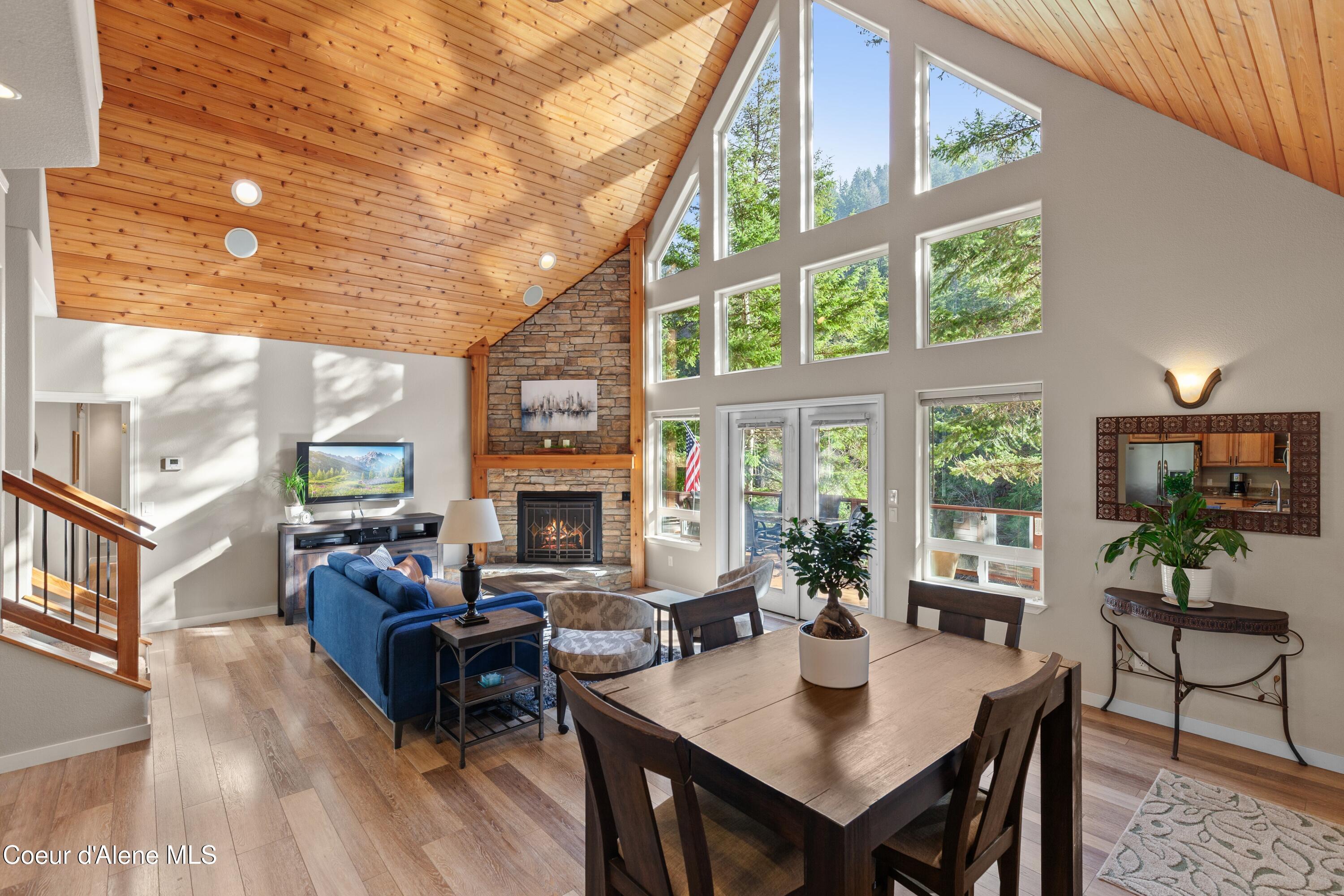 Image 2: Two Story Great Room