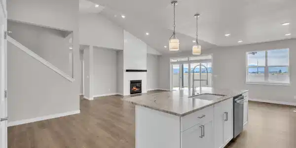 Image 2: Main Living Area