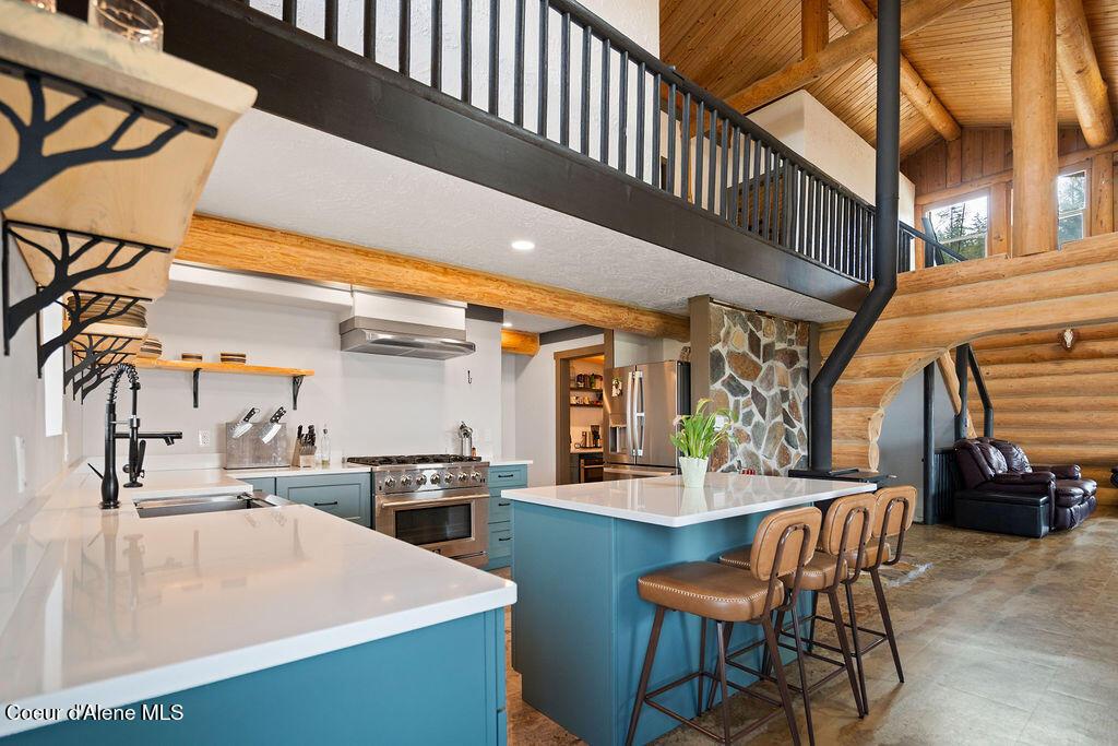 Image 3: Kitchen