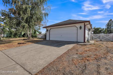 7500 W ROBIN RD