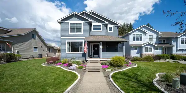 957 W Kalama Dr