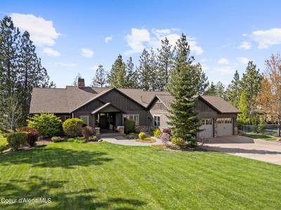 451 N Kennewick Ln
