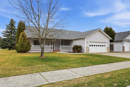 561 E Sand Wedge DR