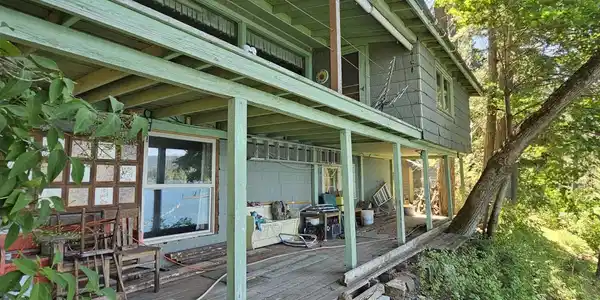 300 Rocky Point Loop RD